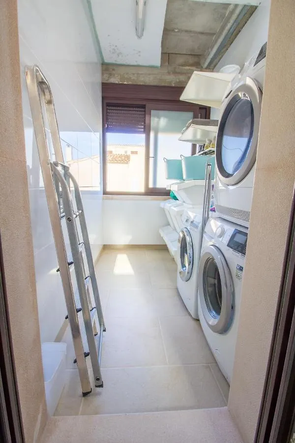 Soleado Chalet Con Piscina, Wifi Y A/C Cala Ratjada  Spain