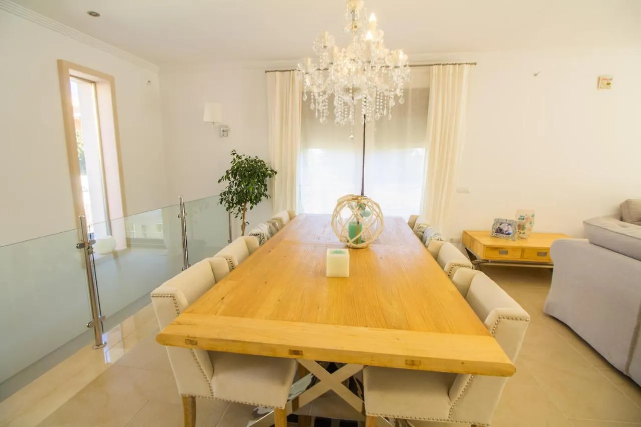 Soleado Chalet Con Piscina, Wifi Y A/C Cala Ratjada  0*, Cala Ratjada (Mallorca) Ισπανία