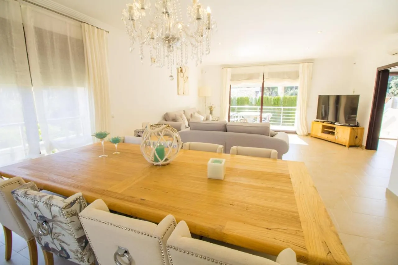 Soleado Chalet Con Piscina, Wifi Y A/C Cala Ratjada  0*, Cala Ratjada (Mallorca)